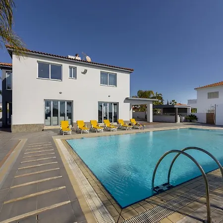 Villa Larnaca Zoe *