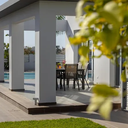 Larnaca Zoe Villa *
