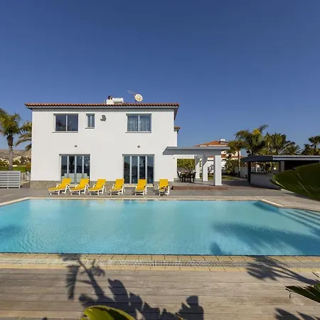 Larnaca Zoe Villa