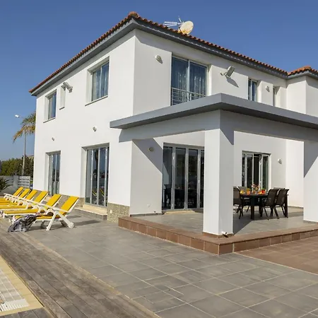 Larnaca Zoe Villa *